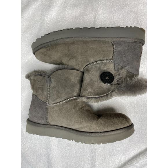 UGG Classic Mini Bailey Button Boots Women's 9 Bling Gray Sheepskin Suede Fur - Picture 7 of 11
